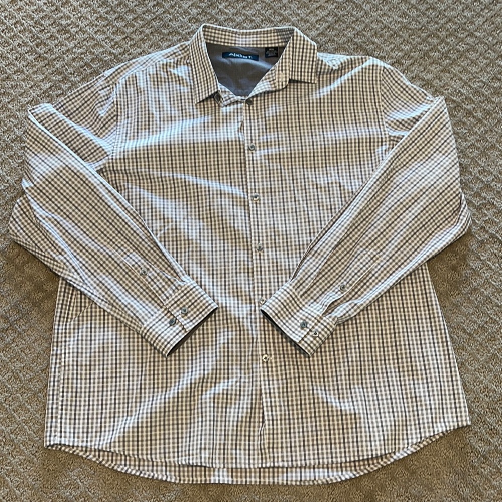 AXIST Long Sleeve Dress Shirt